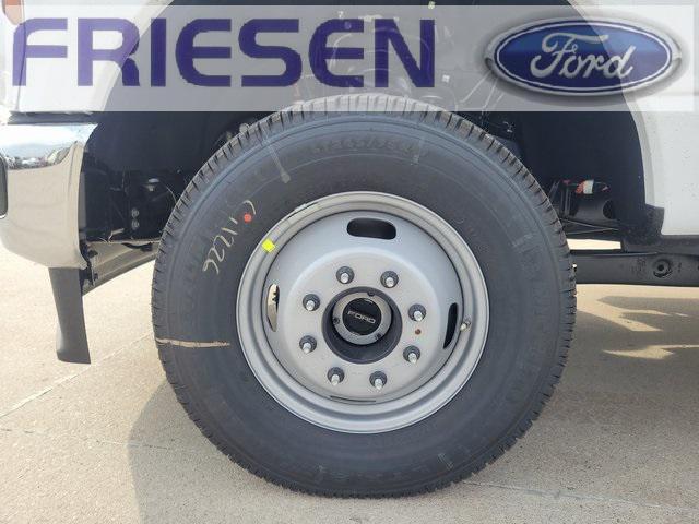 new 2025 Ford F-350 car, priced at $76,170