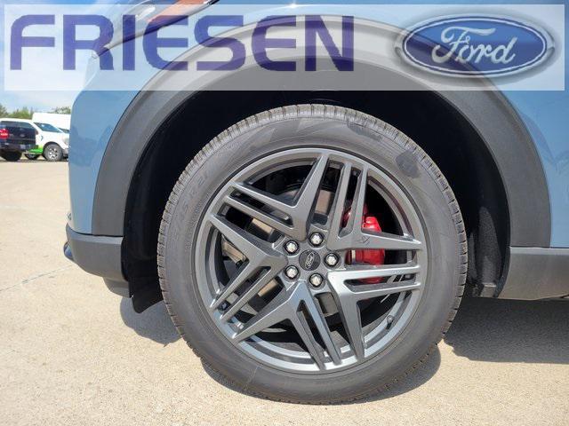 new 2025 Ford Explorer car, priced at $51,370