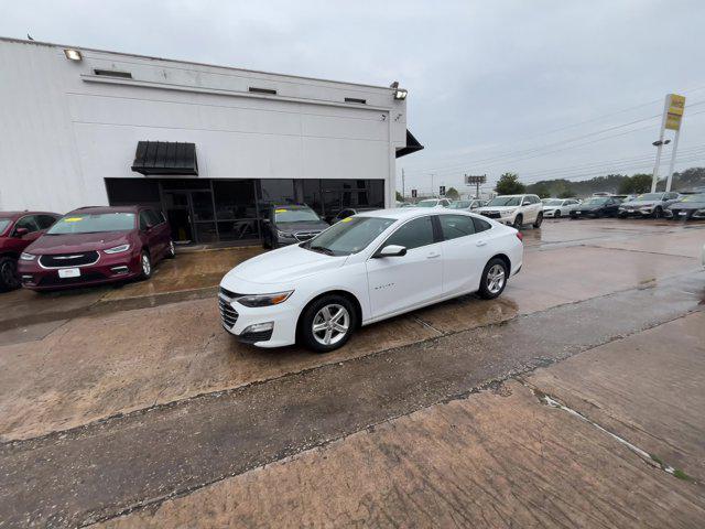 used 2023 Chevrolet Malibu car, priced at $18,662