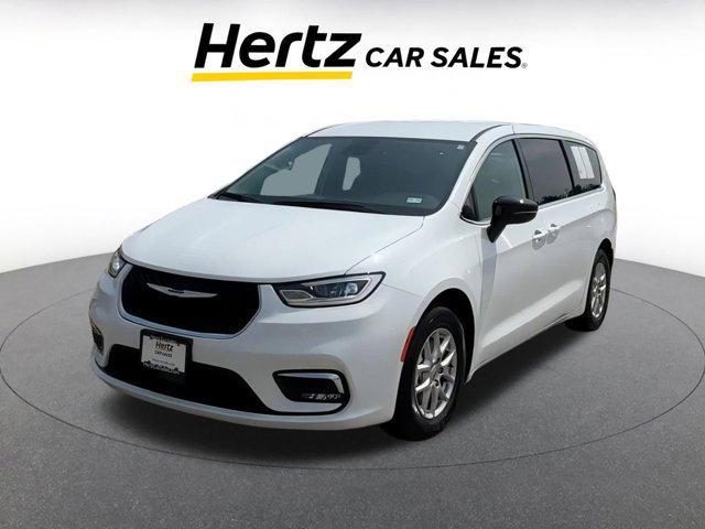 used 2024 Chrysler Pacifica car, priced at $32,585