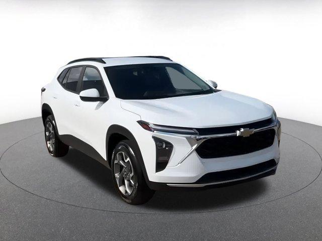 used 2025 Chevrolet Trax car, priced at $22,011