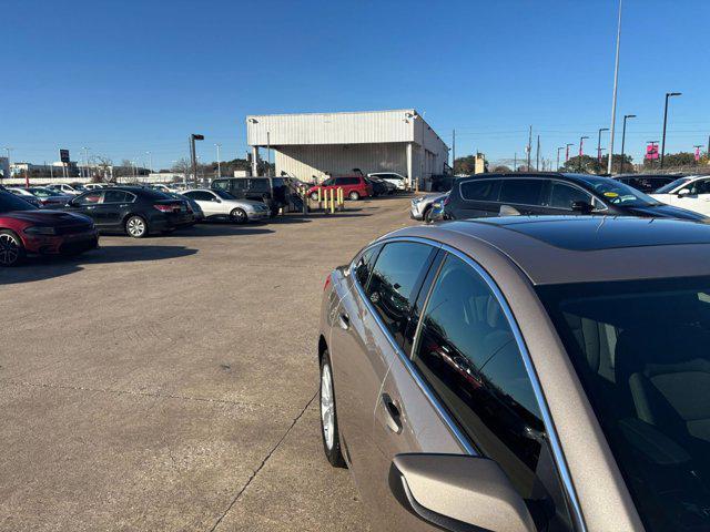 used 2024 Chevrolet Malibu car, priced at $18,084