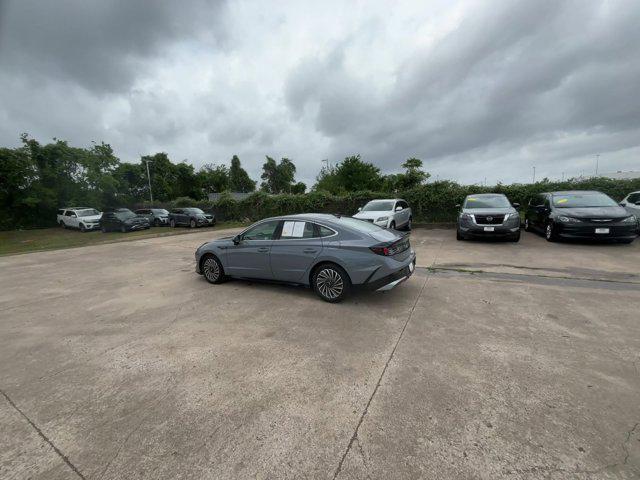 used 2024 Hyundai Sonata Hybrid car, priced at $24,652