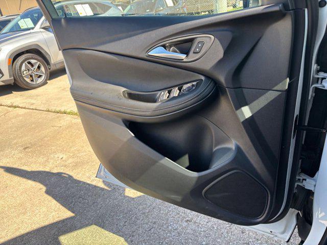 used 2025 Buick Encore GX car, priced at $20,886