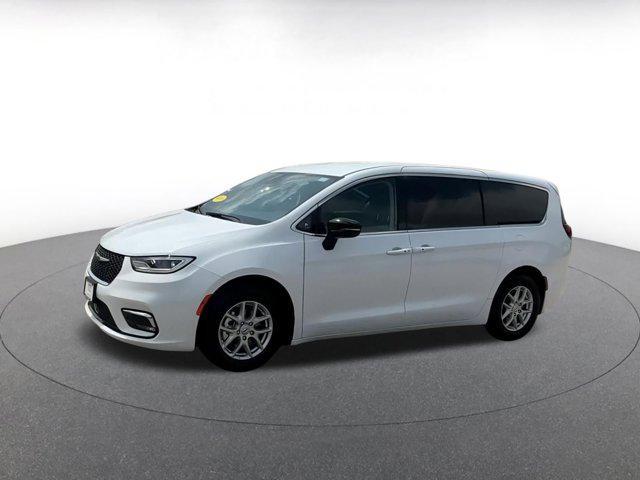 used 2024 Chrysler Pacifica car, priced at $34,246