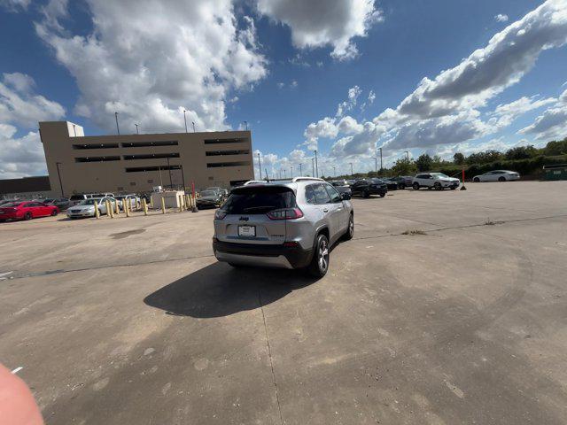 used 2020 Jeep Cherokee car, priced at $18,621