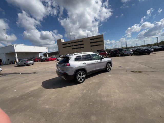 used 2020 Jeep Cherokee car, priced at $18,621