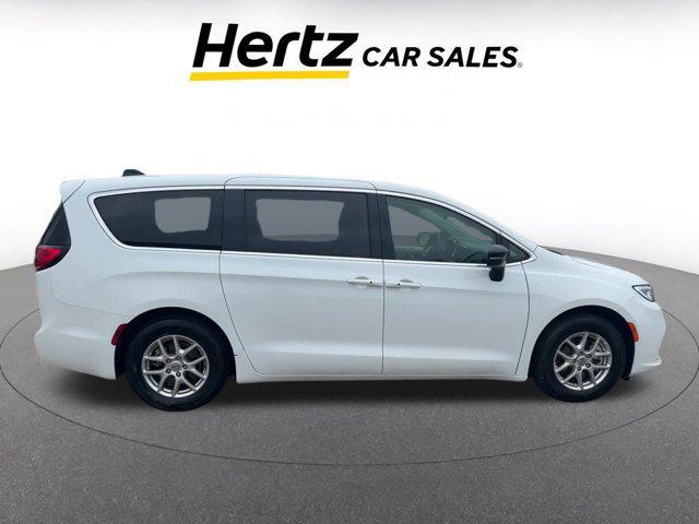 used 2024 Chrysler Pacifica car, priced at $33,912