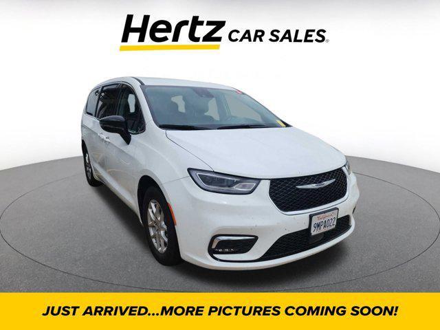 used 2024 Chrysler Pacifica car, priced at $34,995