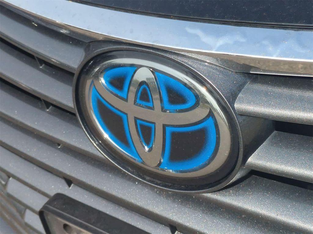used 2019 Toyota Avalon Hybrid car, priced at $22,353