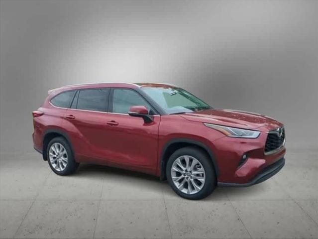 used 2021 Toyota Highlander car, priced at $35,680