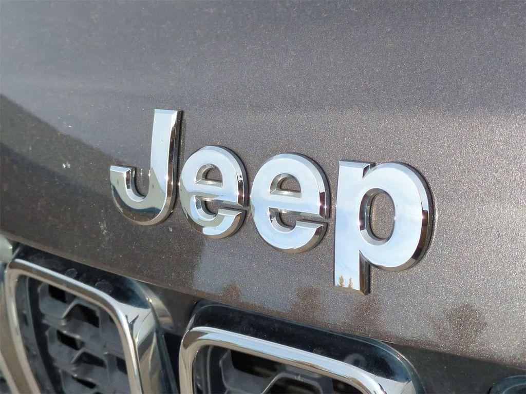 used 2018 Jeep Grand Cherokee car, priced at $15,759
