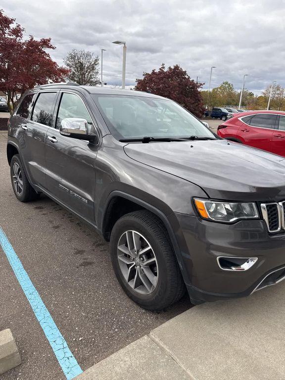 used 2018 Jeep Grand Cherokee car, priced at $17,364