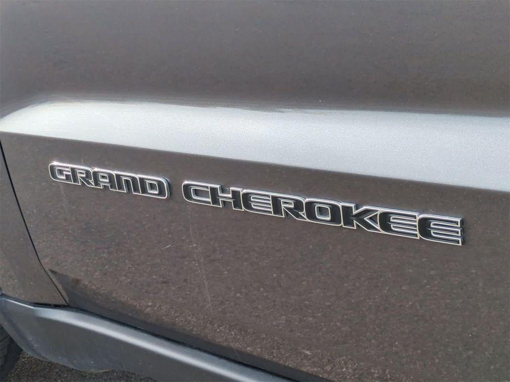 used 2018 Jeep Grand Cherokee car, priced at $15,759