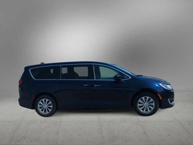used 2018 Chrysler Pacifica car, priced at $15,999