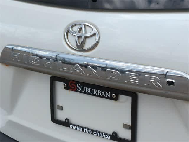 used 2013 Toyota Highlander car, priced at $9,500