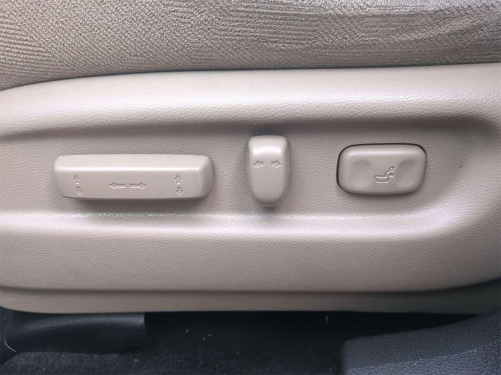 used 2021 Honda Pilot car, priced at $18,199