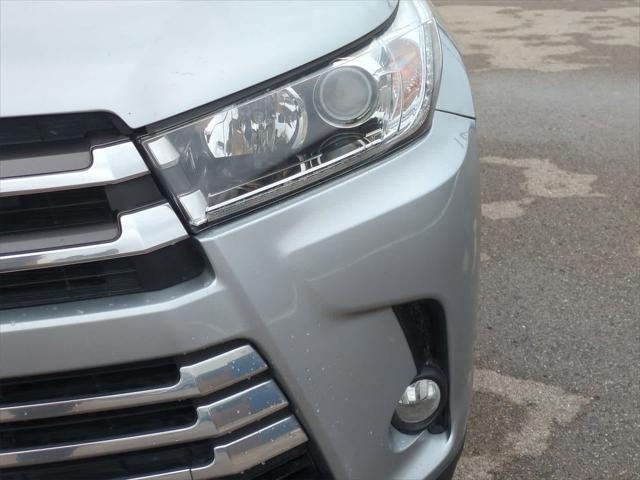 used 2018 Toyota Highlander car, priced at $28,000