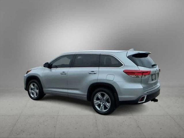 used 2018 Toyota Highlander car, priced at $28,000