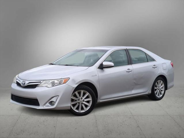 used 2012 Toyota Camry Hybrid car, priced at $9,000