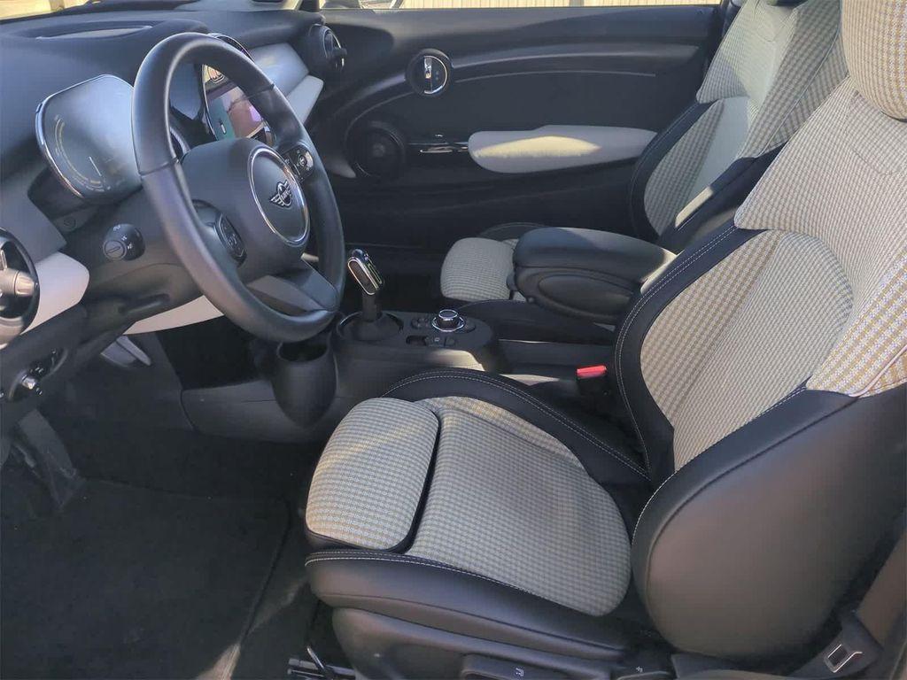 used 2023 MINI Hardtop car, priced at $20,999
