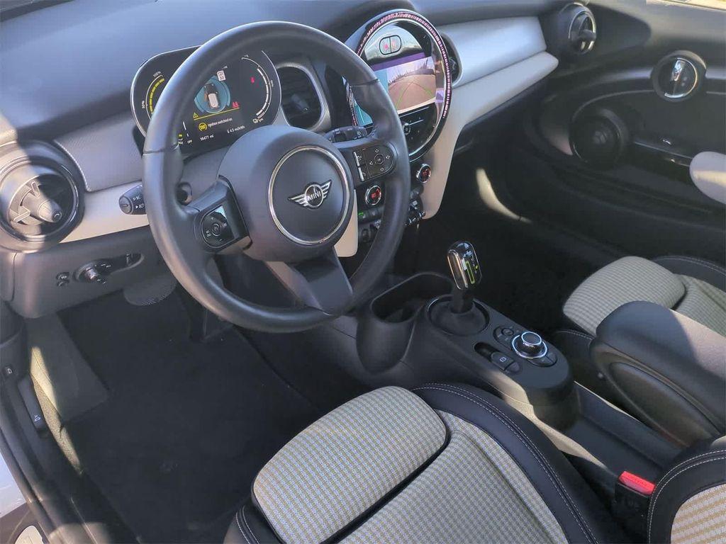 used 2023 MINI Hardtop car, priced at $20,999