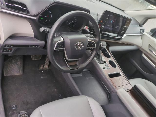 used 2024 Toyota Sienna car, priced at $43,592