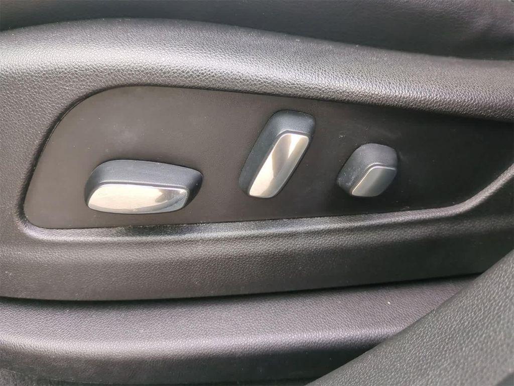 used 2017 Cadillac XT5 car, priced at $17,499