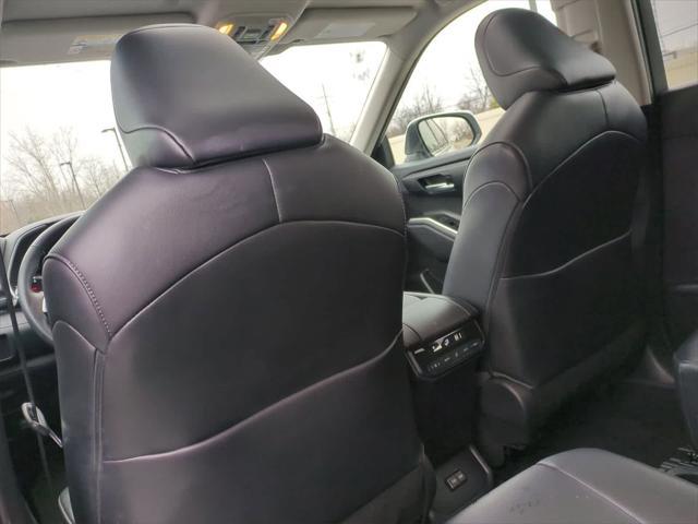 used 2022 Toyota Highlander car, priced at $36,000