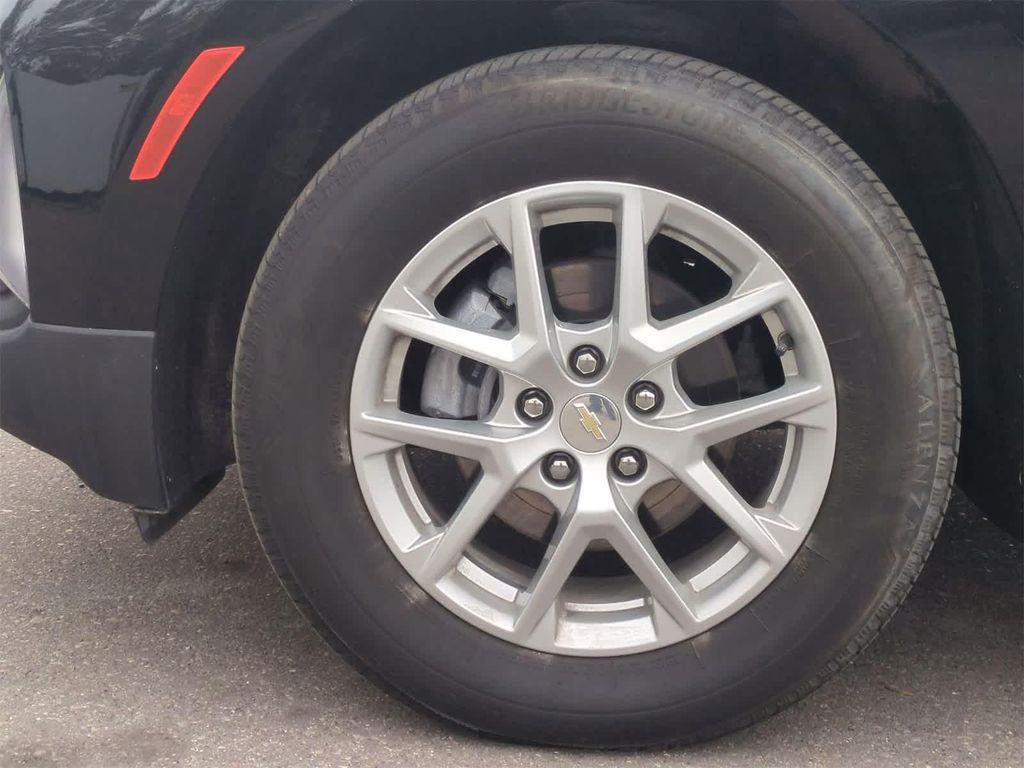 used 2024 Chevrolet Equinox car, priced at $22,299