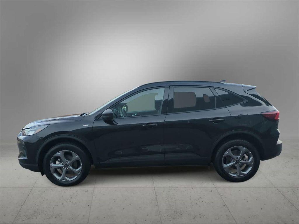 used 2025 Ford Escape car, priced at $28,999