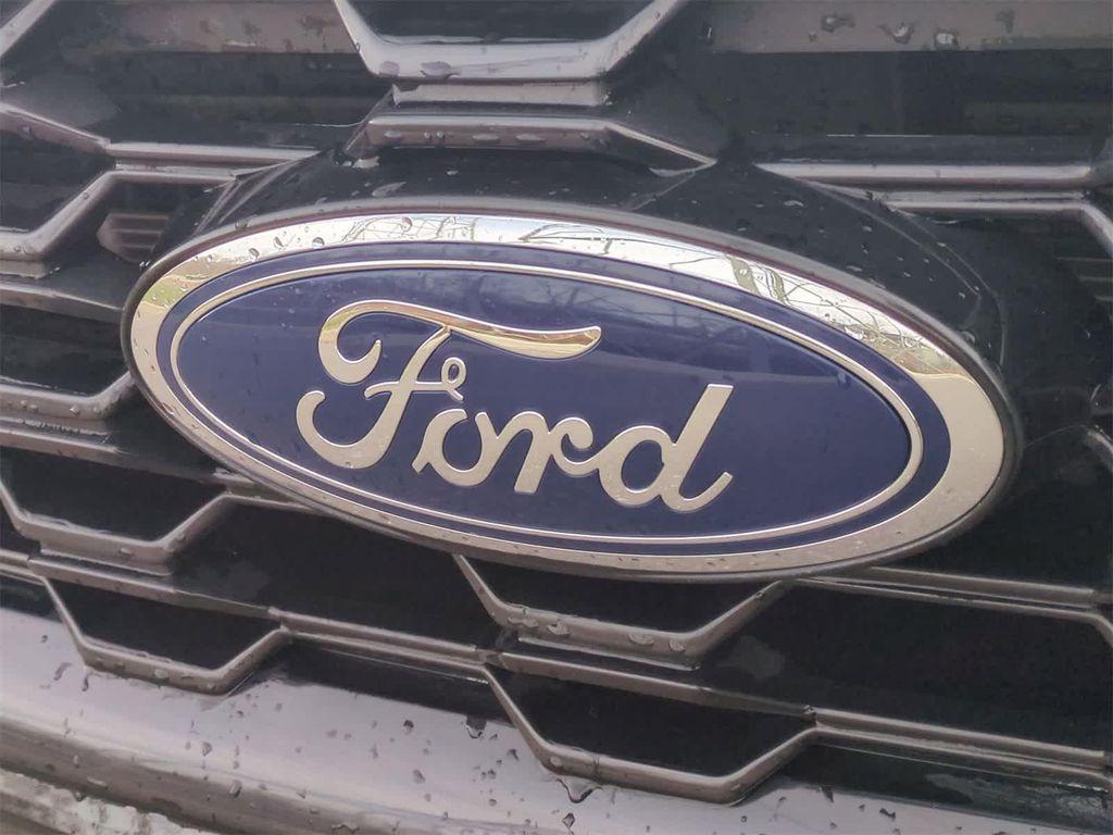 used 2025 Ford Escape car, priced at $28,999