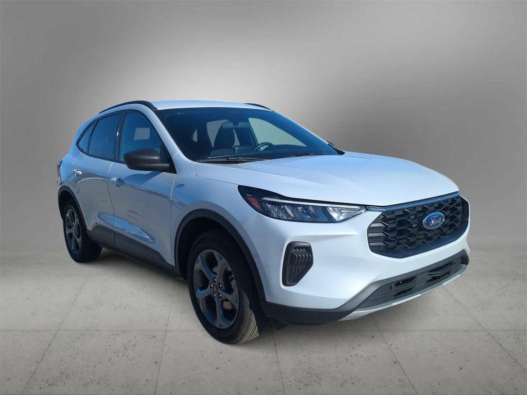 used 2025 Ford Escape car, priced at $25,499
