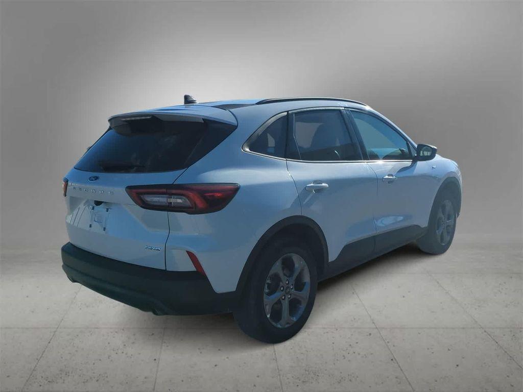 used 2025 Ford Escape car, priced at $25,499