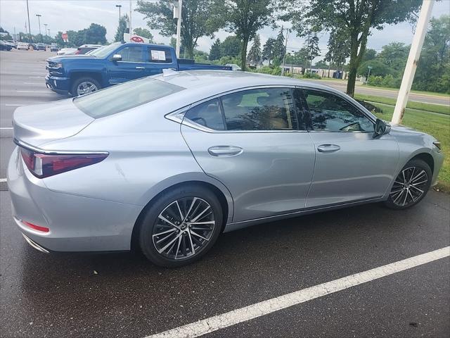 used 2025 Lexus ES 350 car, priced at $46,499