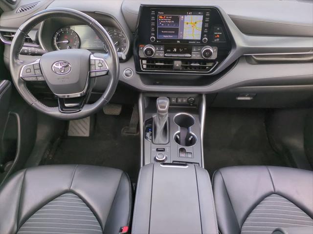 used 2021 Toyota Highlander car, priced at $31,977