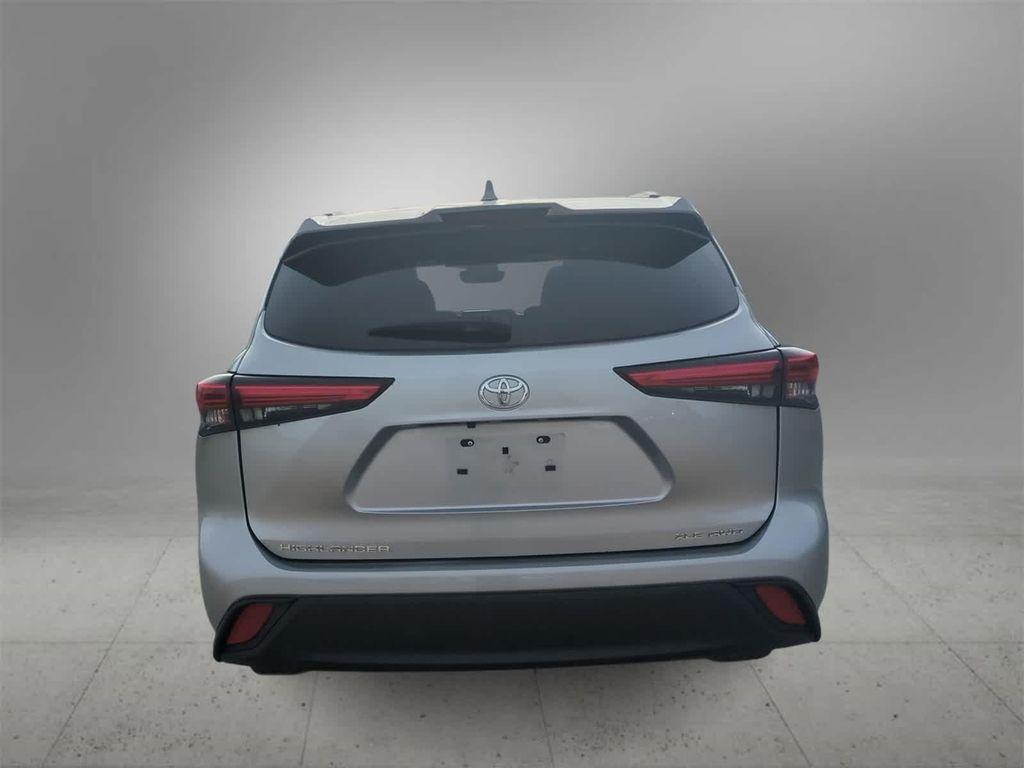 used 2023 Toyota Highlander car, priced at $36,419