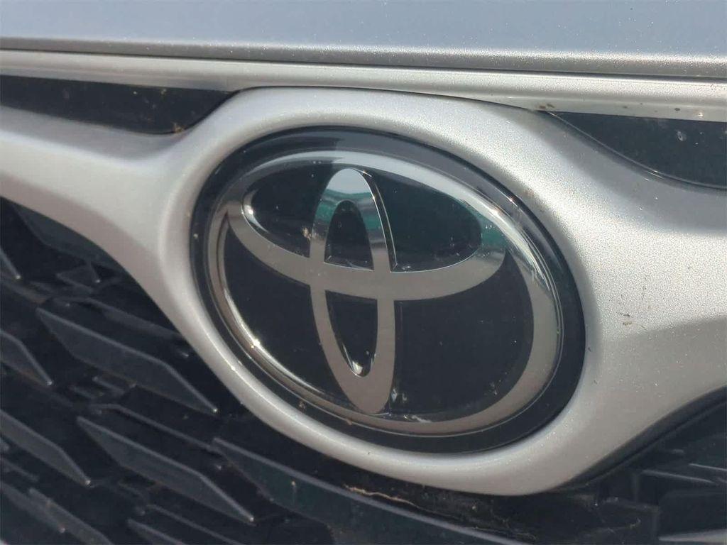 used 2023 Toyota Highlander car, priced at $36,419