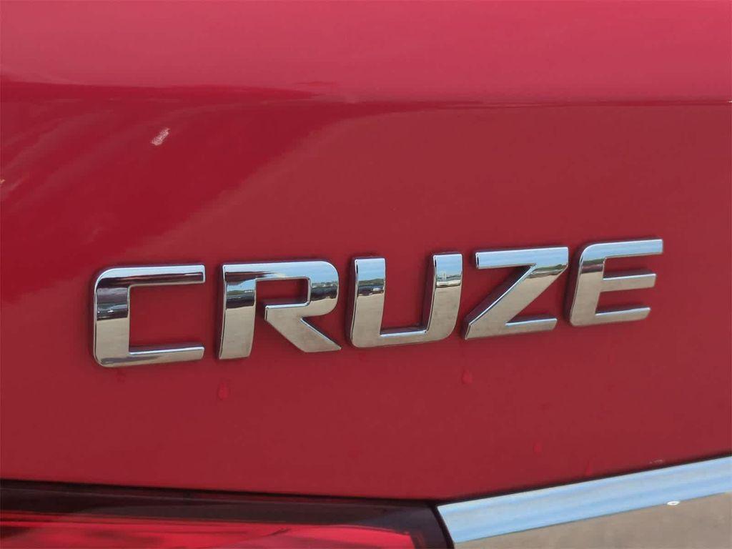 used 2014 Chevrolet Cruze car, priced at $3,200