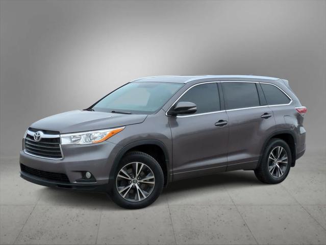 used 2016 Toyota Highlander car, priced at $15,495