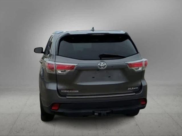 used 2016 Toyota Highlander car, priced at $15,495