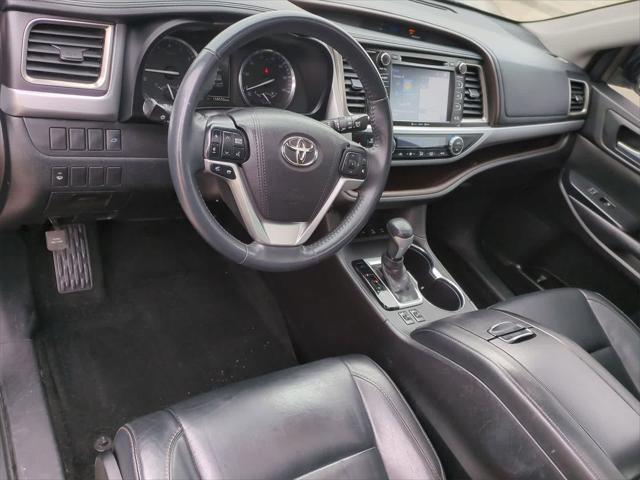 used 2016 Toyota Highlander car, priced at $15,495