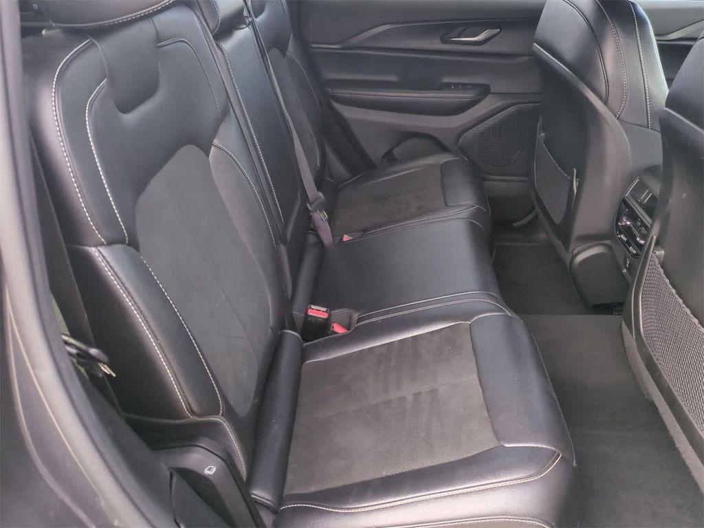 used 2024 Jeep Grand Cherokee car, priced at $33,935