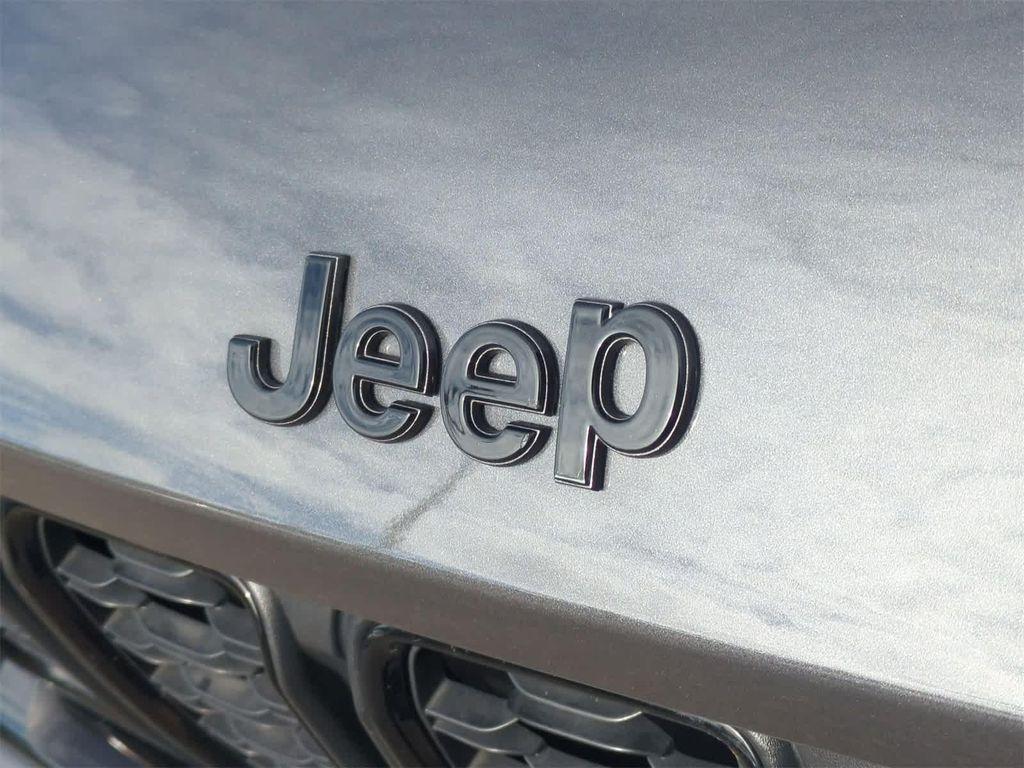 used 2024 Jeep Grand Cherokee car, priced at $33,935