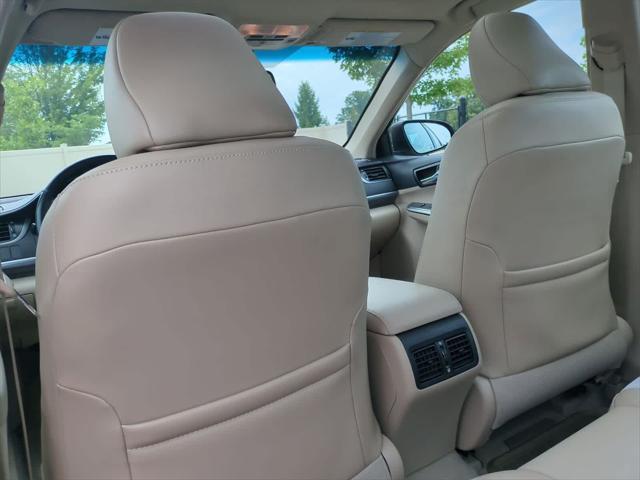 used 2014 Toyota Camry Hybrid car, priced at $12,999