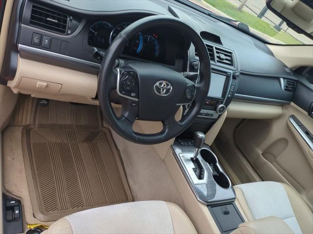 used 2014 Toyota Camry Hybrid car, priced at $12,999
