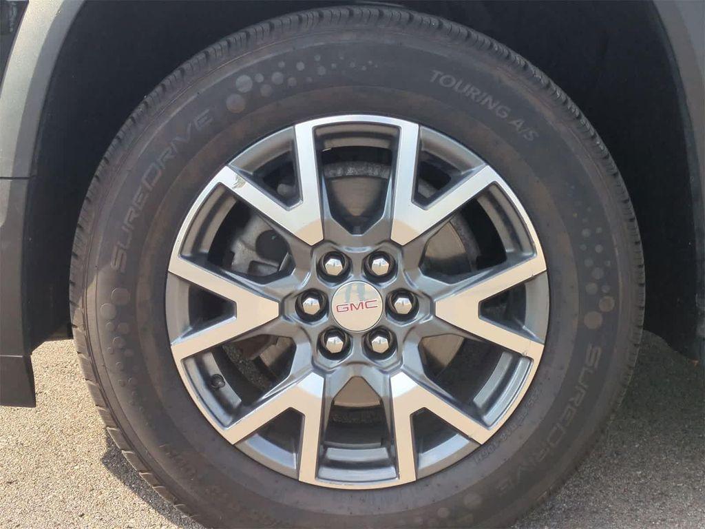 used 2023 GMC Acadia car, priced at $25,300