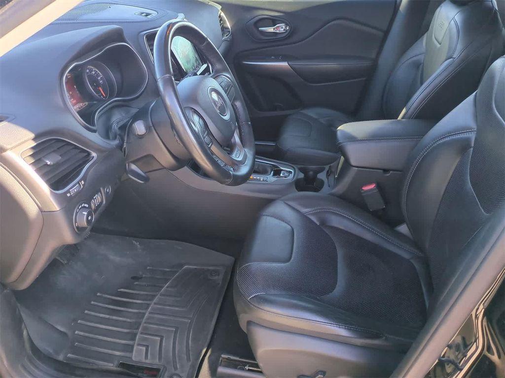 used 2019 Jeep Cherokee car, priced at $16,010