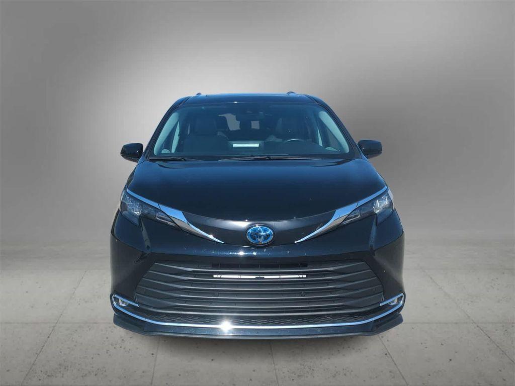 used 2024 Toyota Sienna car, priced at $40,499