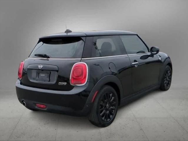 used 2020 MINI Hardtop car, priced at $17,995